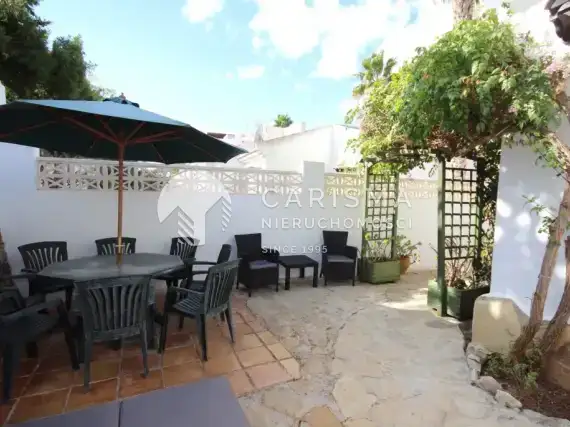(28) Dom w zabudowie bliźniaczej z basenem wspólnym w Moraira