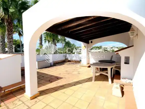 (29) Dom w zabudowie bliźniaczej z basenem wspólnym w Moraira