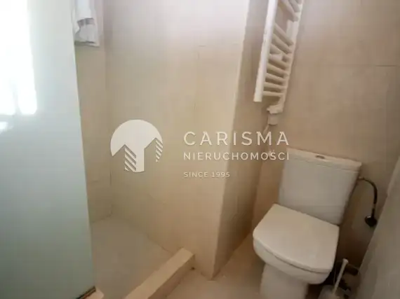 (18) Dom w zabudowie bliźniaczej z basenem wspólnym w Moraira