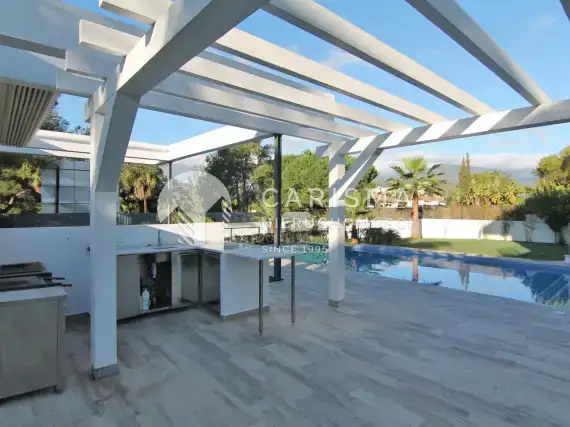 (16) Luksusowa willa gotowa do zamieszkania, Nueva Andalucia, Costa del Sol