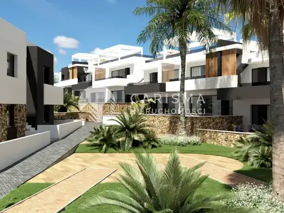 (9) Apartamenty przy polu golfowym.