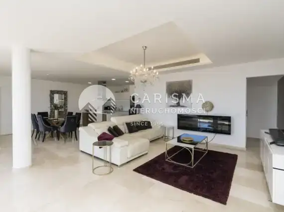 (29) Willa na sprzedaż, 4 sypialnie, Estepona