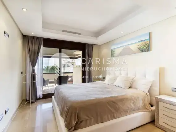 (11) Luksusowy apartament w pierwszej linii brzegowej, Estepona, Costa dle Sol