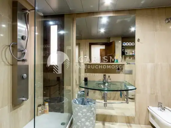 (15) Luksusowy apartament w pierwszej linii brzegowej, Estepona, Costa dle Sol