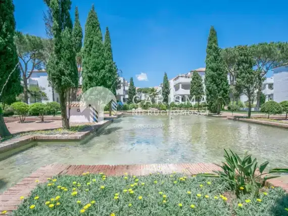 (6) Obszerny apartament, w dobrej lokalizacji, Estepona, Costa del Sol