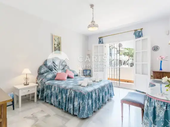 (15) Obszerny apartament, w dobrej lokalizacji, Estepona, Costa del Sol