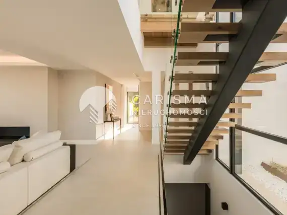 (11) Nowa, luksusowa i gotowa willa, El Paraiso, Costa del Sol