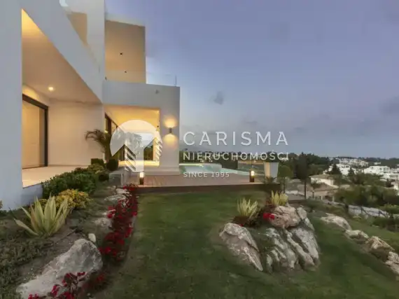 (43) Nowa, luksusowa i gotowa willa, El Paraiso, Costa del Sol