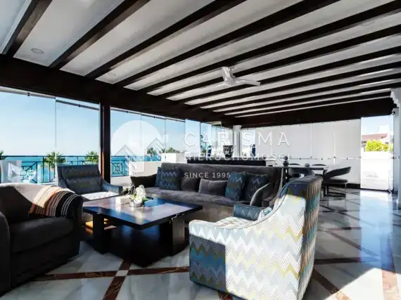 (10) Luksusowy penthouse z widokiem na morze, w pierwszej linii brzegowej, Estepona, Costa del Sol