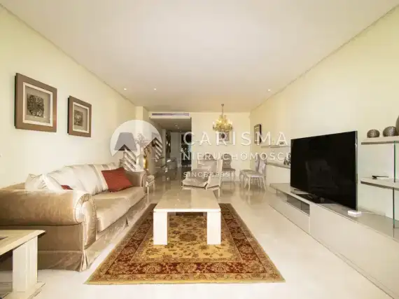 (4) Luksusowy apartament w pierwszej linii brzegowej, Estepona, Costa del Sol