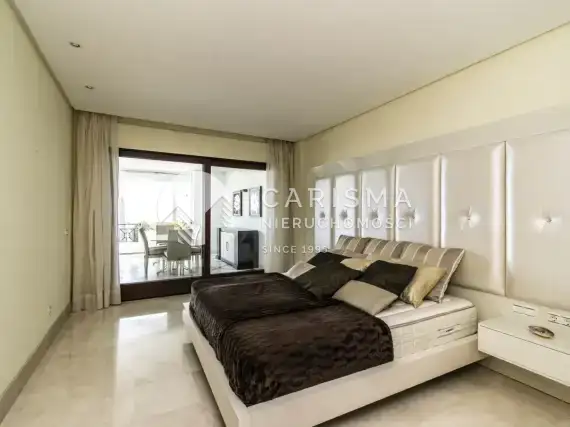 (8) Luksusowy apartament w pierwszej linii brzegowej, Estepona, Costa del Sol