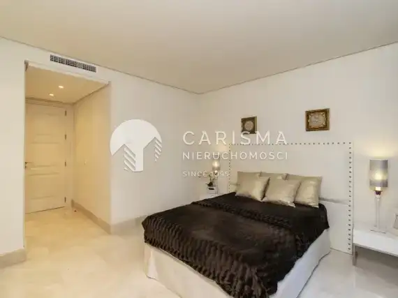 (23) Luksusowy apartament w pierwszej linii brzegowej, Estepona, Costa del Sol