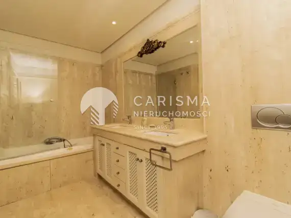 (32) Luksusowy apartament w pierwszej linii brzegowej, Estepona, Costa del Sol