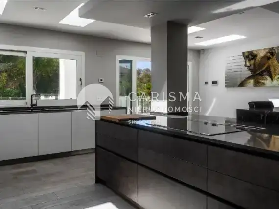 Nowa luksusowa willa z pięknym widokiem, pięć sypialni , Elviria, Costa del Sol 2