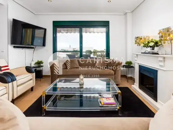 (8) Apartament z widokiem na Morze Śródziemne
