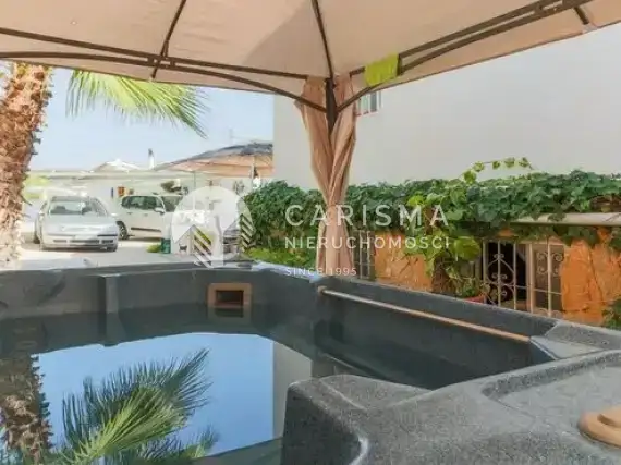 (4) Willa z panoramicznym widokiem na morze w Moraira