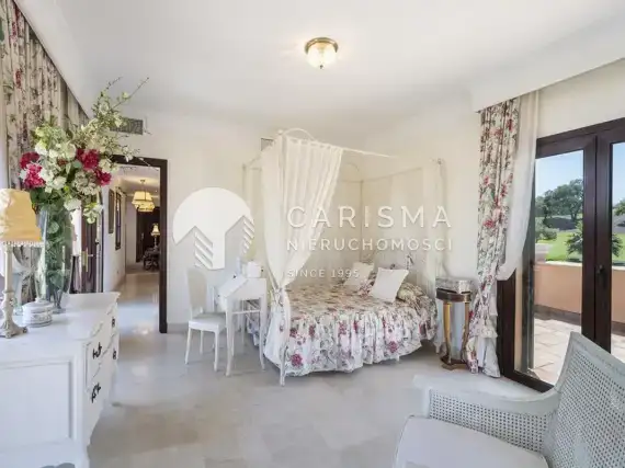 (27) Willa w samym sercu klubu golfowego  San Roque Club, Costa del Sol