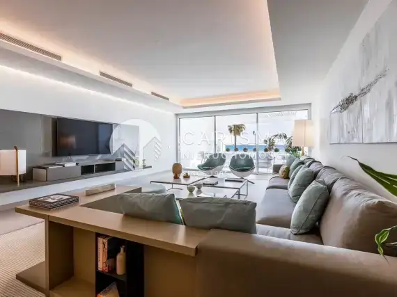 (61) Nowy, luksusowy apartament w pierwszej linii brzegowej, Estepona