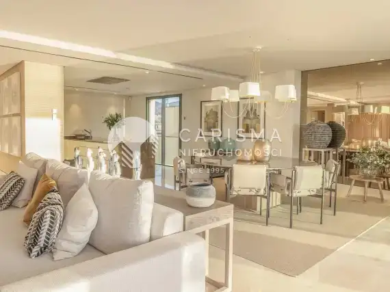 (24) Luksusowy apartament, w centrum miasta przy plaży, Estepona, Costa del Sol