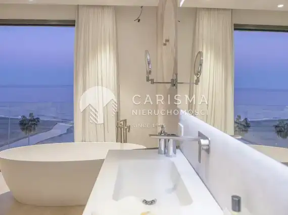 (74) Luksusowy apartament, w centrum miasta przy plaży, Estepona, Costa del Sol