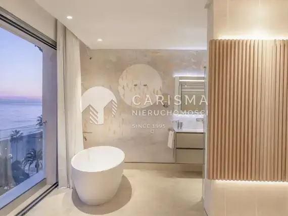 (86) Luksusowy apartament, w centrum miasta przy plaży, Estepona, Costa del Sol