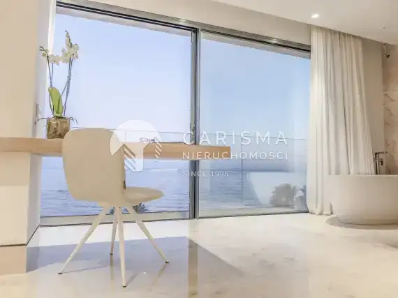 (89) Luksusowy apartament, w centrum miasta przy plaży, Estepona, Costa del Sol