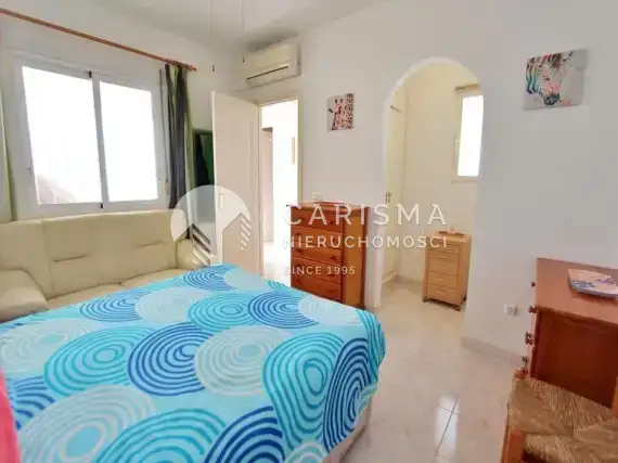 (14) Dom szeregowy w Moraira