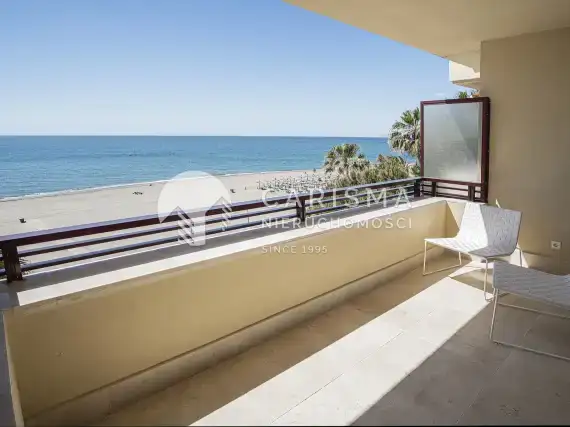 (16) Luksusowy apartament w pierwszej linii brzegowej, Estepona, Costa del Sol