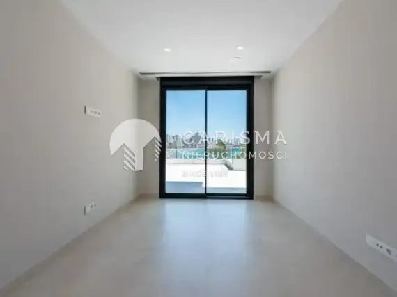 (5) Apartament typu duplex w pierwszej linii brzegowej w Benidorm, Costa Blanca