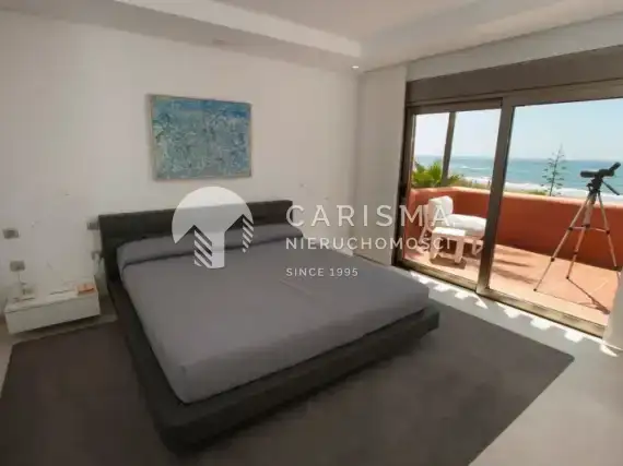(17) Luksusowy penthouse w pierwszej linii brzegowej, Los Monteros