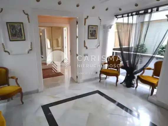 (19) Luksusowy apartament w pierwszej linii brzegowej, Puerto Banús