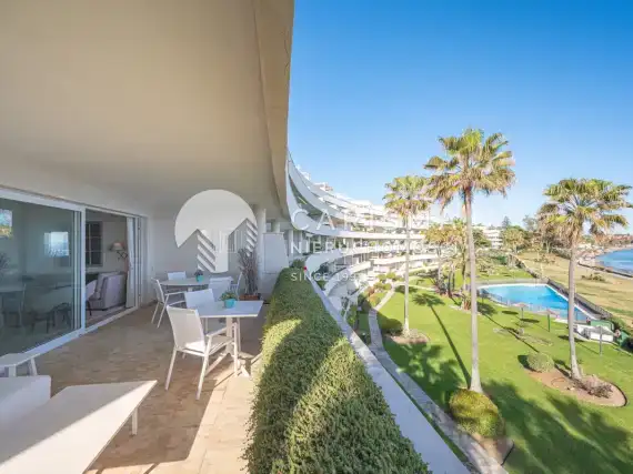 (8) Luksusowy i obszerny apartament w pierwszej linii brzegowej, Estepona, Costa del Sol