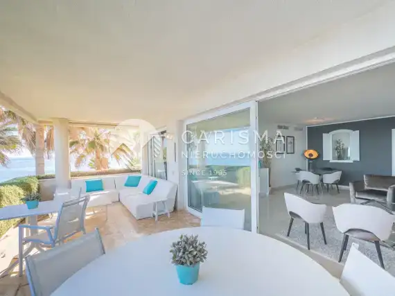 (36) Luksusowy i obszerny apartament w pierwszej linii brzegowej, Estepona, Costa del Sol