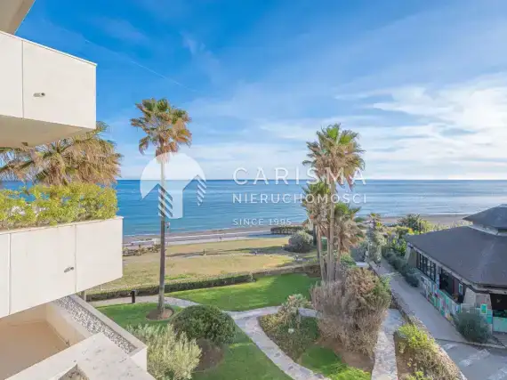 (48) Luksusowy i obszerny apartament w pierwszej linii brzegowej, Estepona, Costa del Sol