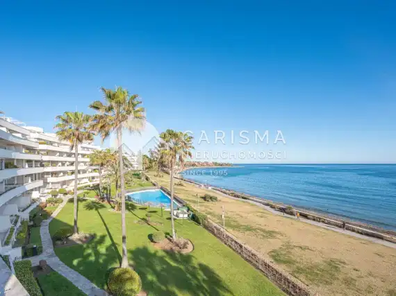 (67) Luksusowy i obszerny apartament w pierwszej linii brzegowej, Estepona, Costa del Sol