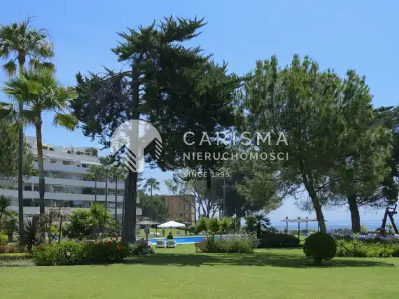 (79) Luksusowy i obszerny apartament w pierwszej linii brzegowej, Estepona, Costa del Sol