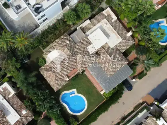 (4) Luksusowa willa z pięknym widokiem na morze i górę Conha w Las Brisas, Costa del Sol