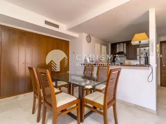 (7) Apartament, penthouse, 300 m od plaży w Punta Prima
