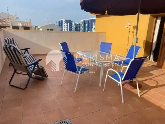 (21) Apartament, penthouse, 300 m od plaży w Punta Prima