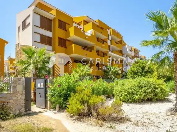 (27) Apartament, penthouse, 300 m od plaży w Punta Prima