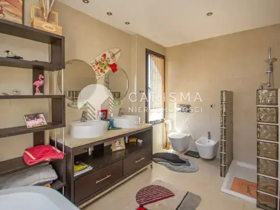 (16) Apartament na sprzedaż w Altos de los Monteros, Marbella