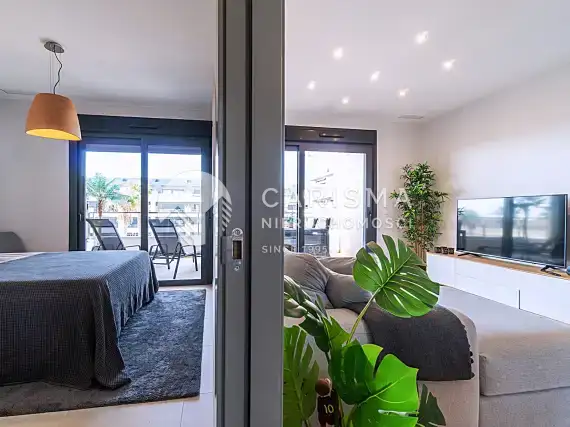 (16) Apartament z licencją na wynajem, 600 m od plaży.