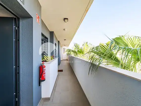 (27) Apartament z licencją na wynajem, 600 m od plaży.
