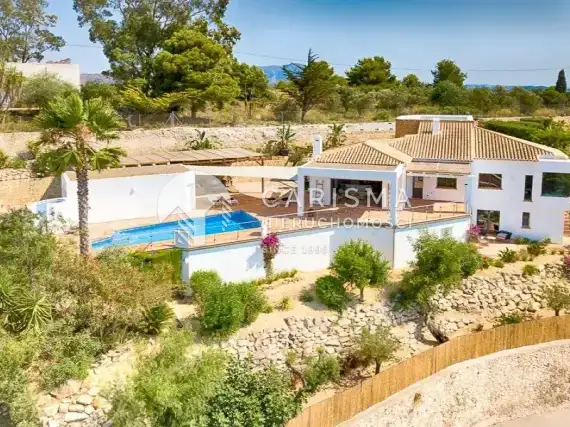 Dom w stylu Ibiza w Moraira z widokiem na morze 1