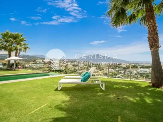 (7) Luksusowa willa z pięknym panoramicznym widokiem na morze i góry w Marbelli, Costa del Sol