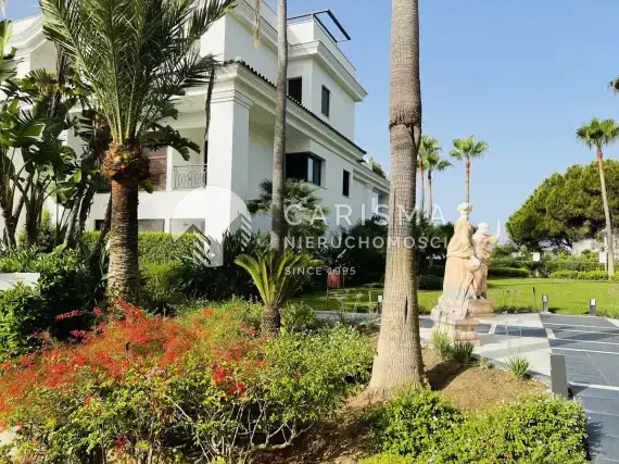 (35) Luksusowy apartament w pierwszej linii brzegowej, Estepona, Costa del Sol