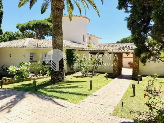 (5) Klasyczna willa na dużej działce z widokiem na morze, Calahonda, Costa del Sol