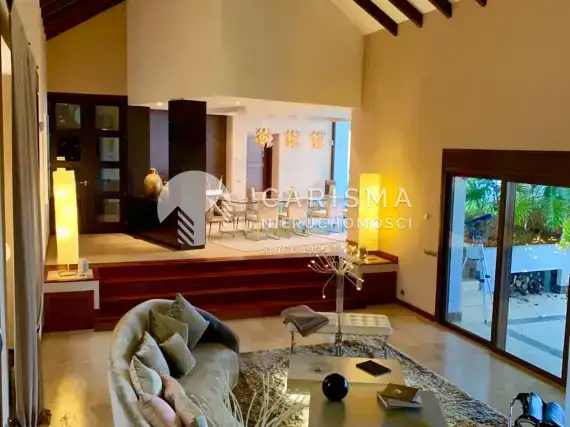 (13) Willa w stylu andaluzyjskim z pięknym, panoramicznym widokiem na morze, Marbella, Costa del Sol