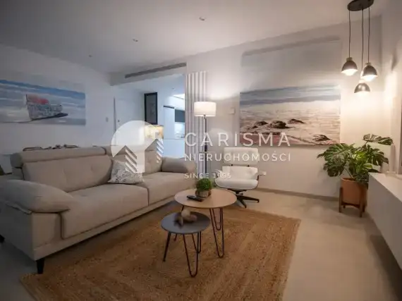 (7) Nowa willa w bardzo dobrej lokalizacji, Santiago de la Ribera, Costa Calida