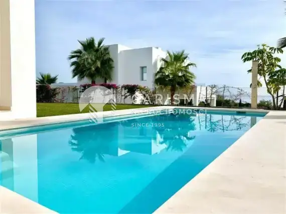 (20) Luksusowa willa z pięknym widokiem na morze, góry i pola golfowe, Marbella, Costa del Sol